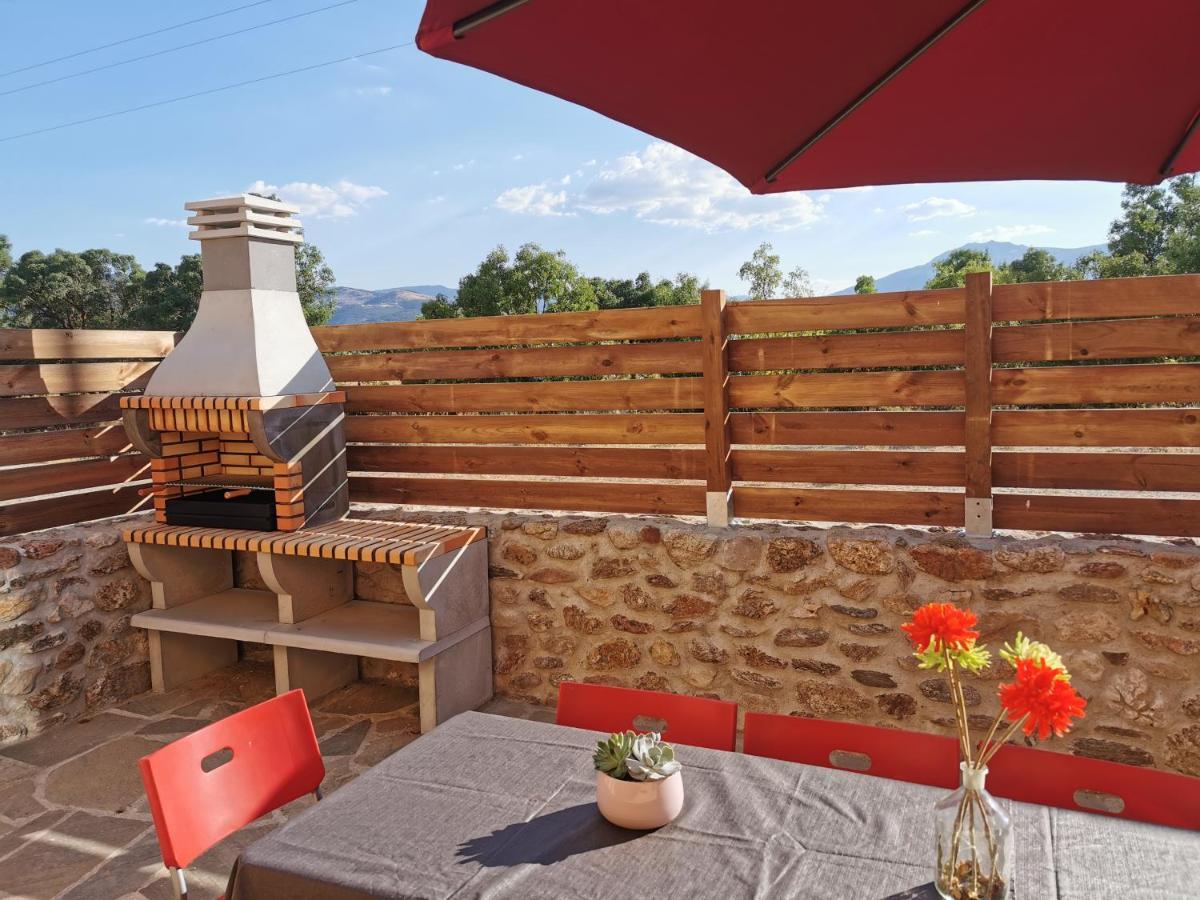 Casitas Pinilla Del Valle Luaran gambar