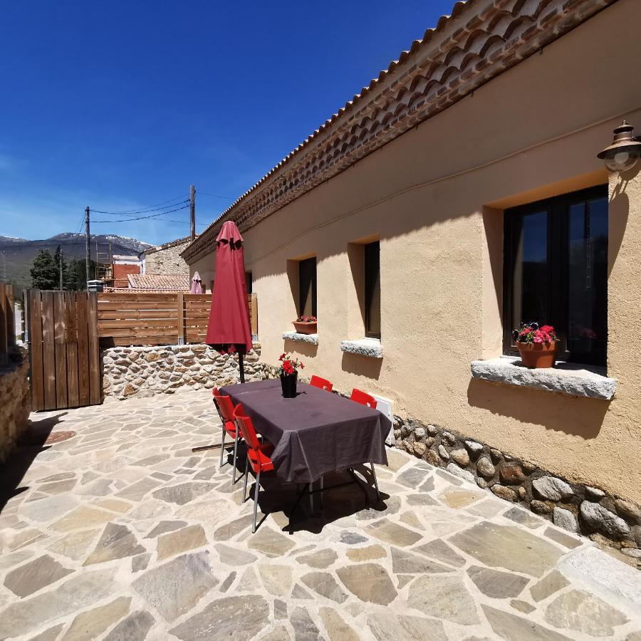 Casitas Pinilla Del Valle Luaran gambar